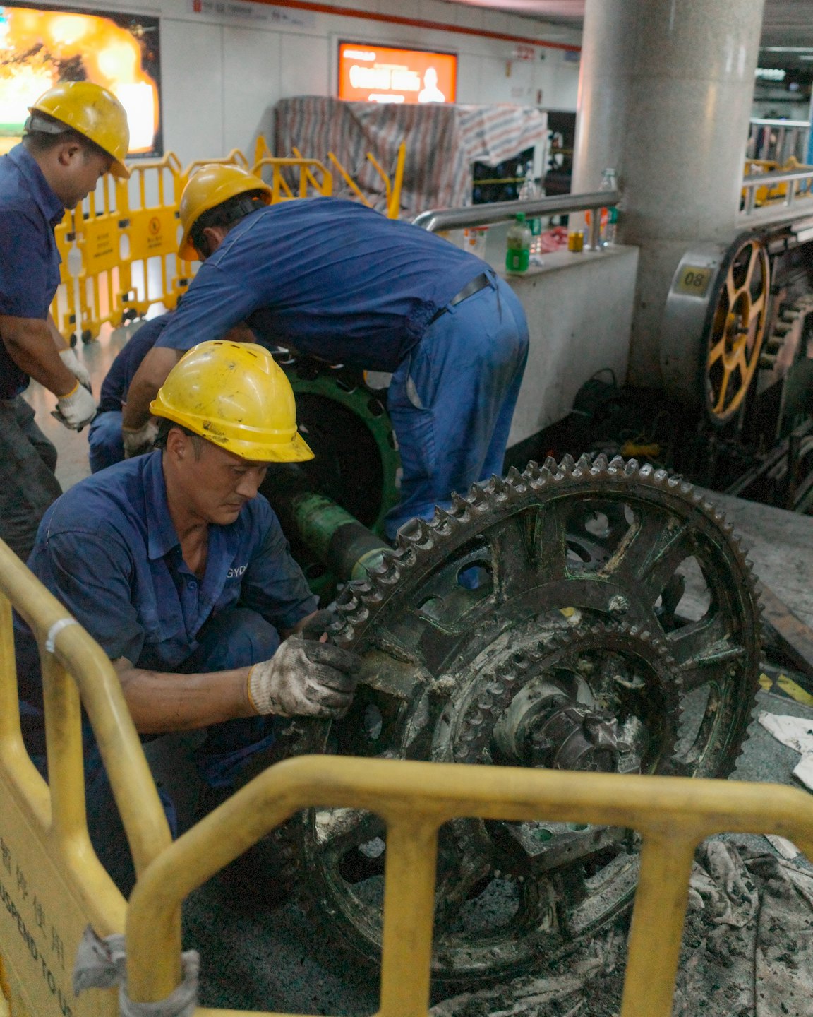 Referenzkunde aus Duisburg — zufriedener Industriebetrieb von CRANE Parts